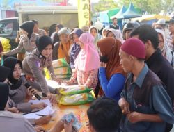 Polres Pamekasan Gelar Gerakan Pangan Murah, Jual Beras Rp55 Ribu per 5 Kg