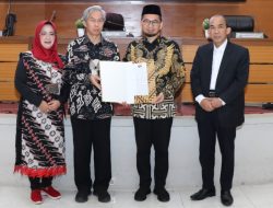 Ustadz Adi Hidayat Resmi Bergabung Sebagai Dosen Tetap Pascasarjana UPI