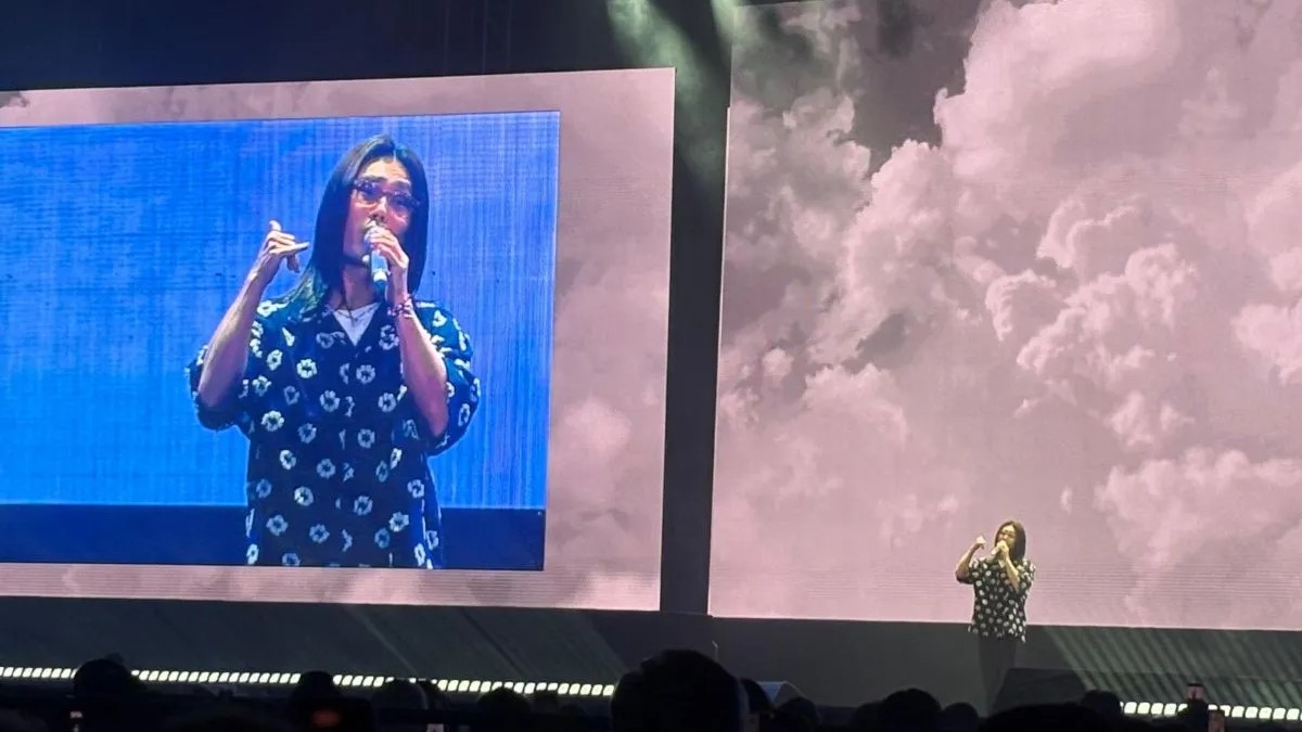 Kim Bum Soo Ajak Penonton KOSTCON 2025 Jakarta Bernyanyi Bersama Lagu-Lagu Hits