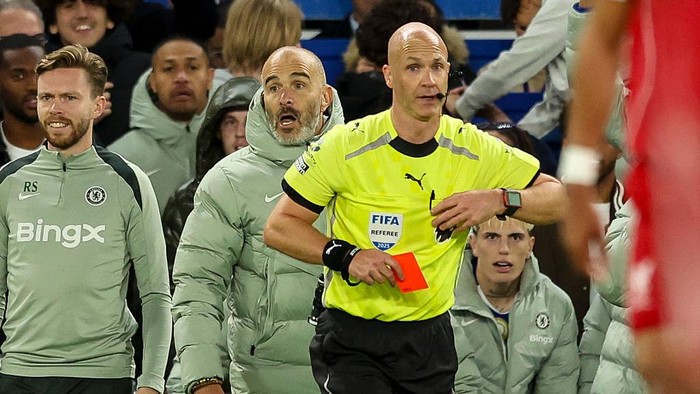 Chelsea Kembali Koleksi Kartu Merah, Enzo Maresca Akui Malu
