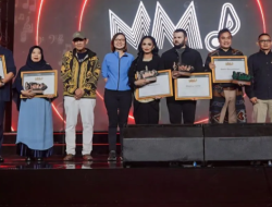 Kemenekraf Apresiasi Musisi Legendaris lewat Penghargaan Marketeers Music Icon 2025