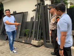 Mobil Tabrak Pagar Rumah Jusuf Kalla di Jakarta Selatan, Pengemudi Diduga Mengantuk
