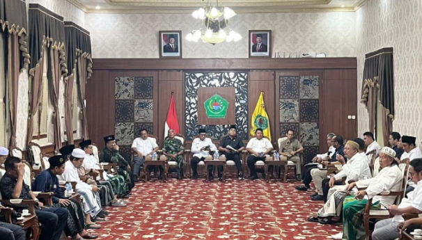 Bupati Kholilurrahman Tegaskan Komitmen Jaga Industri Tembakau sebagai Penopang Ekonomi Pamekasan